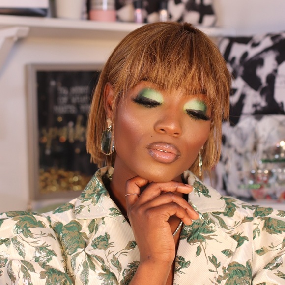 Makeup artist - Picture 9 of 16